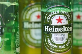 Le directeur général d'Heineken, Dolf van den Brink, a salué l'accord conclu tard dimanche entre l'UE et les États-Unis, qui a évité une possible guerre commerciale (archives). KEYSTONE/EPA/ALLISON DINNER