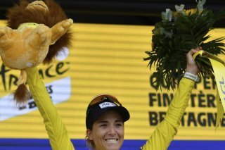 Kim Le Court a récupéré le maillot jaune KEYSTONE/AP/Mathieu Pattier