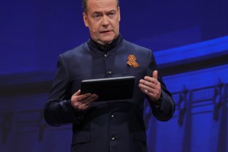 Des propos de l'ancien président russe Dmitri Medvedev, jugés "provocateurs, ont provoqué l'ire de Donald Trump. KEYSTONE/EPA SPUTNIK POOL/EKATERINA SHTUKINA/ SPUTNIK / GOVERNMENT