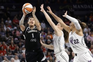 Les sex-toys lancés durant les récents matches de WNBA sont en fait des outils promotionnels pour une cryptomonnaie KEYSTONE/AP/Steve Marcus