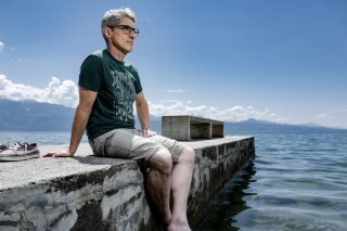 "Le Lac" du cinéaste neuchâtelois Fabrice Aragno est projeté jeudi au Festival de Locarno. La photo a été prise à Lutry (VD) au bord du lac Léman, qui tient un rôle central dans le film, avant le début du rendez-vous tessinois. KEYSTONE/JEAN-CHRISTOPHE BOTT
