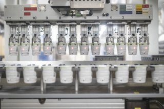 La direction revoit sa croissance organique à la hausse, visant désormais une augmentation de 2,0 à 3,0%, contre 1,5 à 2,5% auparavant. Elle laisse sa prévision d'Ebit inchangée de 330 à 350 millions de francs, tout comme celle de la marge bénéficiaire nette attendue entre 4,8 à 5,3%. KEYSTONE/CHRISTIAN BEUTLER