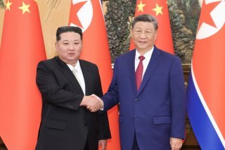 Kim Jong Un est arrivé mardi à Pékin pour une rare visite hors de son pays. KEYSTONE/EPA XINHUA NEWS AGENCY/XINHUA / HUANG JINGWEN