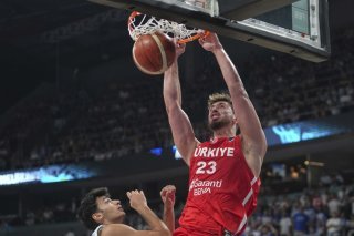 Alperen Sengun (23) rêve d'offrir un premier grand titre à la Turquie KEYSTONE/AP/Sergei Grits