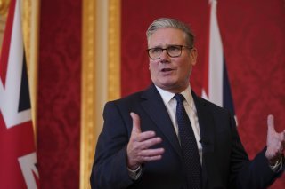 Le niveau élevé du déficit fragilise le Premier ministre britannique Keir Starmer. (archive) KEYSTONE/AP/Alberto Pezzali