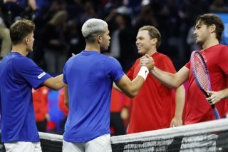 Jakub Mensik et Carlos Alcaraz ont battu les Américains en double KEYSTONE/EPA/JOHN G. MABANGLO