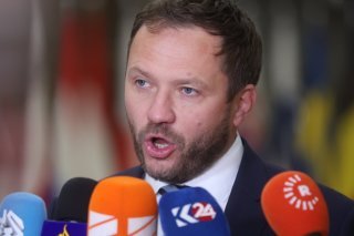 Le ministère estonien des Affaires étrangères Margus Tsahkna a annoncé dimanche qu'une réunion extraordinaire du Conseil de sécurité de l'ONU se tiendrait à sa demande lundi. KEYSTONE/EPA/OLIVIER HOSLET