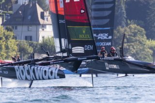 L'équipage suisse a réussi de belles régates devant son public. KEYSTONE/EPA/CYRIL ZINGARO