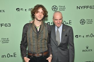 Daniel Day-Lewis, à droite sur le cliché, a co-écrit le film "Anemone" avec son fils Ronan. KEYSTONE/AP/Evan Agostini
