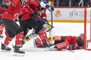 Kevin Pasche a été excellent pour préserver la victoire lausannoise mercredi soir contre Kloten KEYSTONE/CYRIL ZINGARO