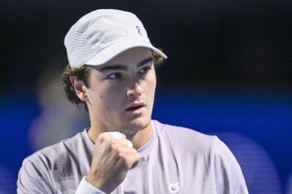 Finaliste pour sa première participation à Bâle, Joao Fonseca aura l'occasion de remporter un 2e titre en 2025. KEYSTONE/GEORGIOS KEFALAS