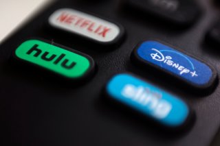 Les services de vidéo en flux de Disney ont enregistré une nette progression, notamment grâce à un bond de 17% des abonnés à sa plateforme Hulu (archives). KEYSTONE/AP/Jenny Kane