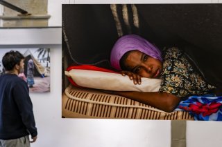 Le Forum de l'Hôtel de Ville, à Lausanne, donne un coup de projecteur sur la migration jusqu'au 27 novembre. Keystone/JEAN-CHRISTOPHE BOTT