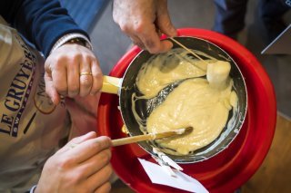 Le Mondial de la fondue a fait un tabac (archives). KEYSTONE/JEAN-CHRISTOPHE BOTT