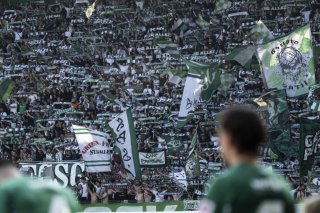 L'affluence a fortement progressé dans les stades suisses ces dix dernières années, notamment à Saint-Gall (archives). KEYSTONE/GIAN EHRENZELLER