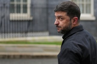 Selon le président ukrainien Volodymyr Zelensky, le plan de paix pour l'Ukraine de Trump a été divisé en trois documents (archives). KEYSTONE/AP/Kin Cheung
