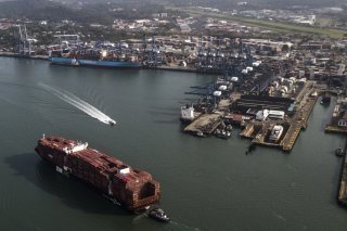 Le canal du Panama a rapporté un montant record de taxes au pays. KEYSTONE/AP/MATIAS DELACROIX