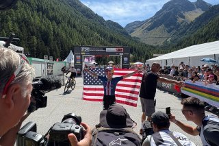 Kate Courtney, championne du Monde à Grimentz.
