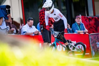 Tristan Borel, médaillé d'argent lors des Mondiaux de pumptrack, dans le cadre des championnats du monde de VTT Valais 2025