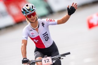 Jolanda Neff au moment de son arrivée.