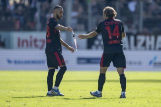 Depuis la sortie de son capitaine Ali Kabacalman (à gauche), le FC Sion a montré quelques signes de fébrilité.