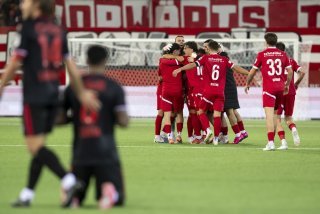 Les joueurs de Thoune fêtent le 2-1 contre Sion en 2ème mi-temps