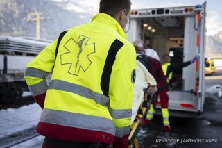 La violence émane souvent des patients eux-mêmes, parfois sous l'influence de l'alcool ou de stupéfiants, mais aussi de leur entourage ou de tiers sur place