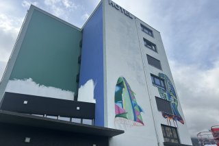 La peinture a débuté la semaine dernière.