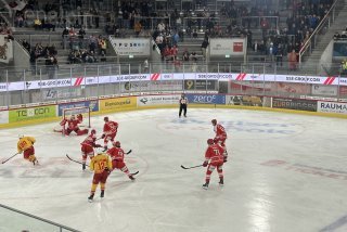 Le HC Sierre a pu dérouler mercredi à la Lonza Arena