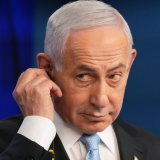 Le Premier ministre israélien, Benjamin Netanyahu, est sous mandat d'arrêt de la Cour pénale internationale pour crimes de guerre et crimes contre l'humanité. KEYSTONE/AP/Ariel Schalit