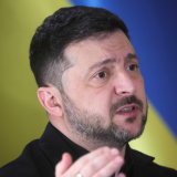 Vladimir "Poutine ne sent pas encore le genre de pression qui devrait être mise en oeuvre", a déclaré le président ukrainien, jugeant que seuls les Américains étaient capables de persuader la Russie d'arrêter le conflit en Ukraine, qui dure depuis près de quatre ans. KEYSTONE/EPA/Leszek Szymanski