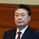 Yoon Suk-yeol a justifié la proclamation de la loi martiale par la lutte contre "les activités traîtresses pro-Chine et pro-Corée du Nord" (archives). KEYSTONE/Pool AP/LEE JIN-MAN