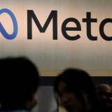 Le géant américain Meta a annoncé lundi l'acquisition de Manus, populaire agent d'intelligence artificielle. KEYSTONE/AP/Jeff Chiu