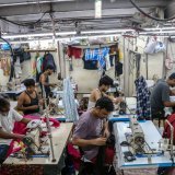 Selon le Fonds monétaire international, ce n'est qu'en 2026 que l'Inde figurera à la quatrième place : il estime que son PIB atteindra alors 4,51 milliards de dollars, contre 4,460 milliards pour le Japon. (archive) KEYSTONE/EPA/DIVYAKANT SOLANKI