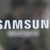 A la faveur de la forte demande en puces mémoire haute performance utilisées dans les centres de données et autres infrastructures soutenant l'industrie de l'intelligence artificielle (IA), Samsung anticipe une performance opérationnelle record (archives). KEYSTONE/AP/AHN YOUNG-JOON