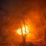 L'attaque russe a fait des morts et des blessés à Kiev. KEYSTONE/AP/Mykola Myrnyi