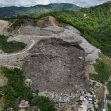 La montagne de déchets s'est effondrée sur des bâtiments administratifs à Cebu. KEYSTONE/AP/Jacqueline Hernandez