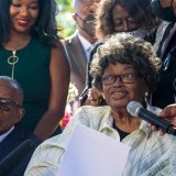 Claudette Colvin lors d'une conférence de presse à Motgomery, en octobre 2021. KEYSTONE/AP/Vasha Hunt