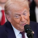 Donald Trump a annoncé la création du Conseil de la paix pour Gaza, sur son réseau social. KEYSTONE/AP/Alex Brandon