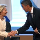 La présidente de la Commission européenne Ursula von der Leyen et le président du Paraguay Santiago Pena. KEYSTONE/AP/Jorge Saenz