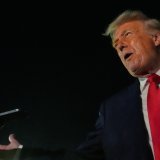 Le "conseil de la paix", que Donald Trump veut créer à sa main, doit oeuvrer à la résolution des conflits dans le monde, en concurrence avec l'ONU. KEYSTONE/AP/Julia Demaree Nikhinson