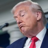 Lors d'une conférence de presse impromptue et décousue à Washington, Donald Trump a déploré que son message économique "n'atteigne pas" les Américains. KEYSTONE/AP/Alex Brandon
