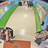 Il a fallu attendre 77 minutes et l'arrivée d'une unité spécialisée pour que le tireur soit abattu dans l'école d'Uvalde, au Texas (archives). KEYSTONE/EPA UVALDE CONSOLIDATED SCHOOL DISTR/UVALDE CONSOLIDATED S