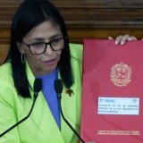 Delcy Rodriguez s'est retrouvée à la tête du Venezuela après la spectaculaire opération américaine qui a conduit à la capture du président Nicolás Maduro au début janvier (archives). KEYSTONE/AP/Ariana Cubillos