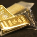 L'once d'or est passée de 2000 dollars en janvier 2024 à plus de 5000 dollars actuellement (archives). KEYSTONE/EPA/CHRISTOPHER NEUNDORF