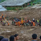 Le glissement de terrain a été provoqué par des pluies torrentielles. KEYSTONE/EPA/KHAIRIZAL MARIS