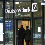 La police s'est invitée mercedi dans les bureaux de Deutsche Bank à Francfort et à Berlin. (archive) KEYSTONE/EPA/RONALD WITTEK