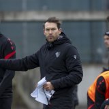 Stephan Lichsteiner fait face à un grand défi pour son premier match à la tête du FC Bâle. KEYSTONE/GEORGIOS KEFALAS