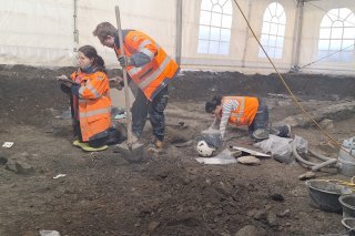 Depuis 10 jours, une dizaine d'archéologue s'activent sur cette parcelle de vestiges, destinée à disparaitre.