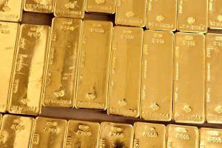 Le prix de l'or a atteint un nouveau record, lundi. KEYSTONE/MARTIN RUETSCHI